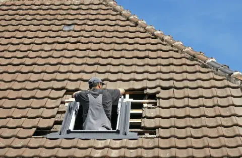 Pose de velux - Sainte-Féréole